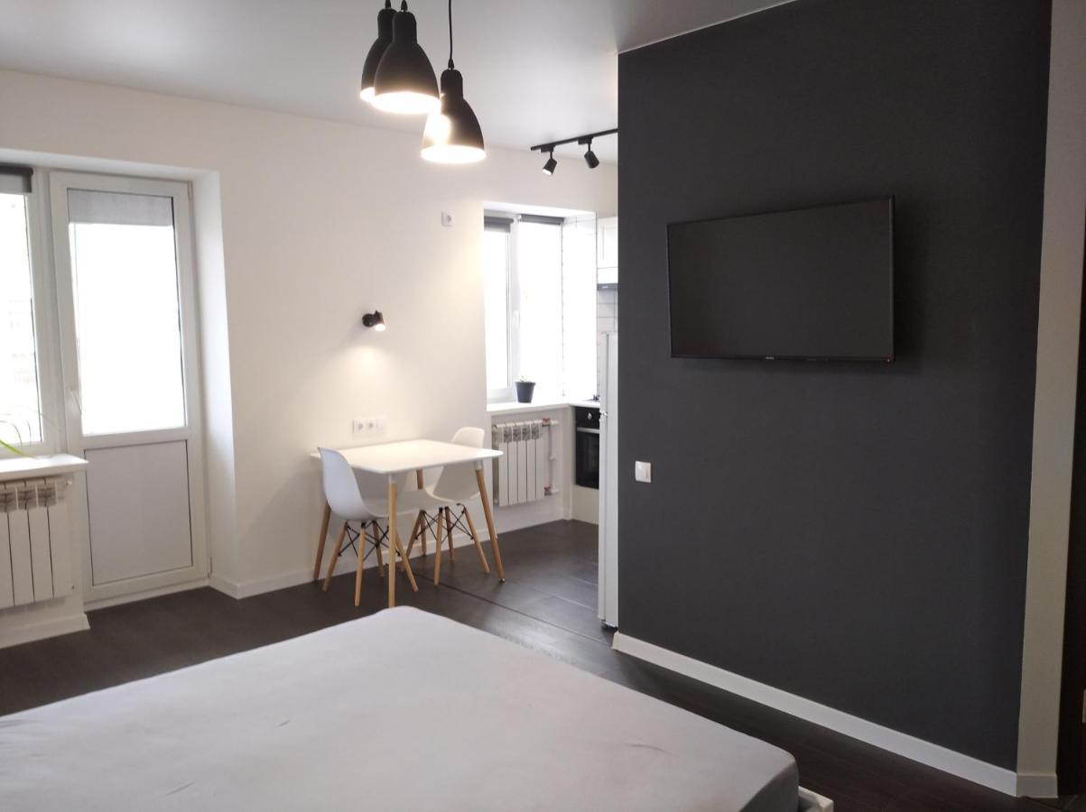 White Apartment Poltava Exteriér fotografie